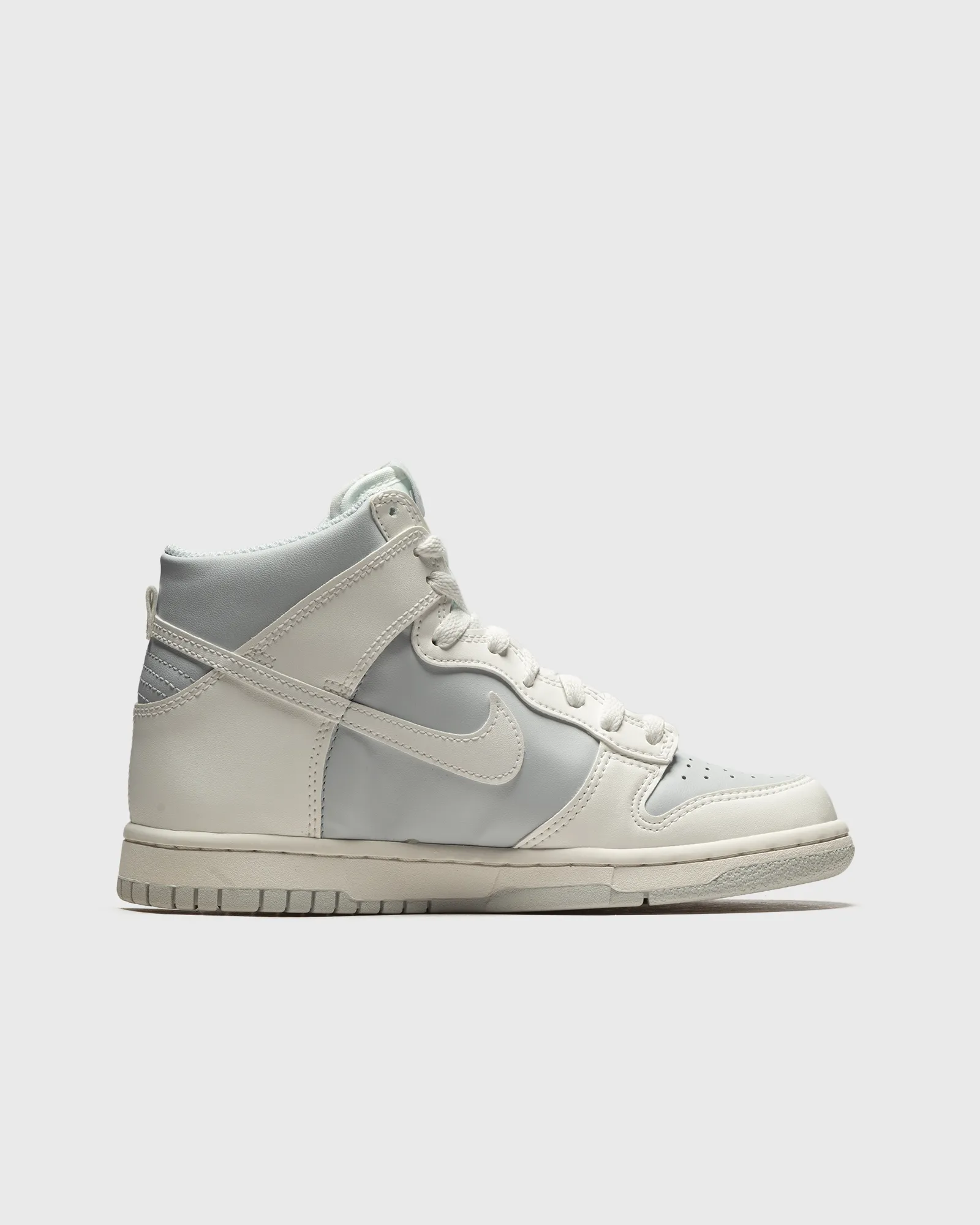Dunk High (GS) 3 Dunk High (GS)