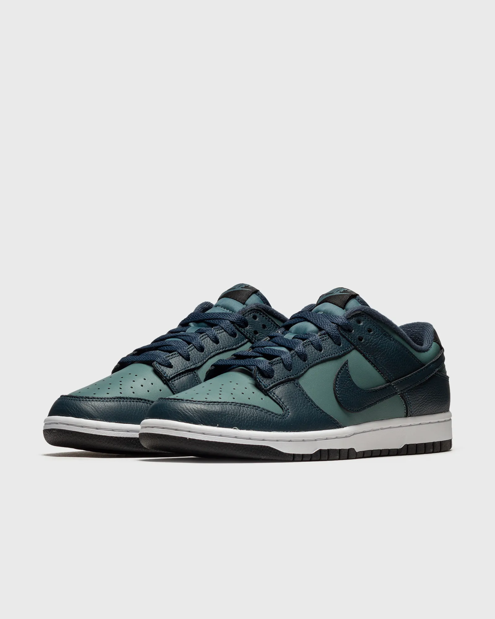Dunk Low Retro PRM