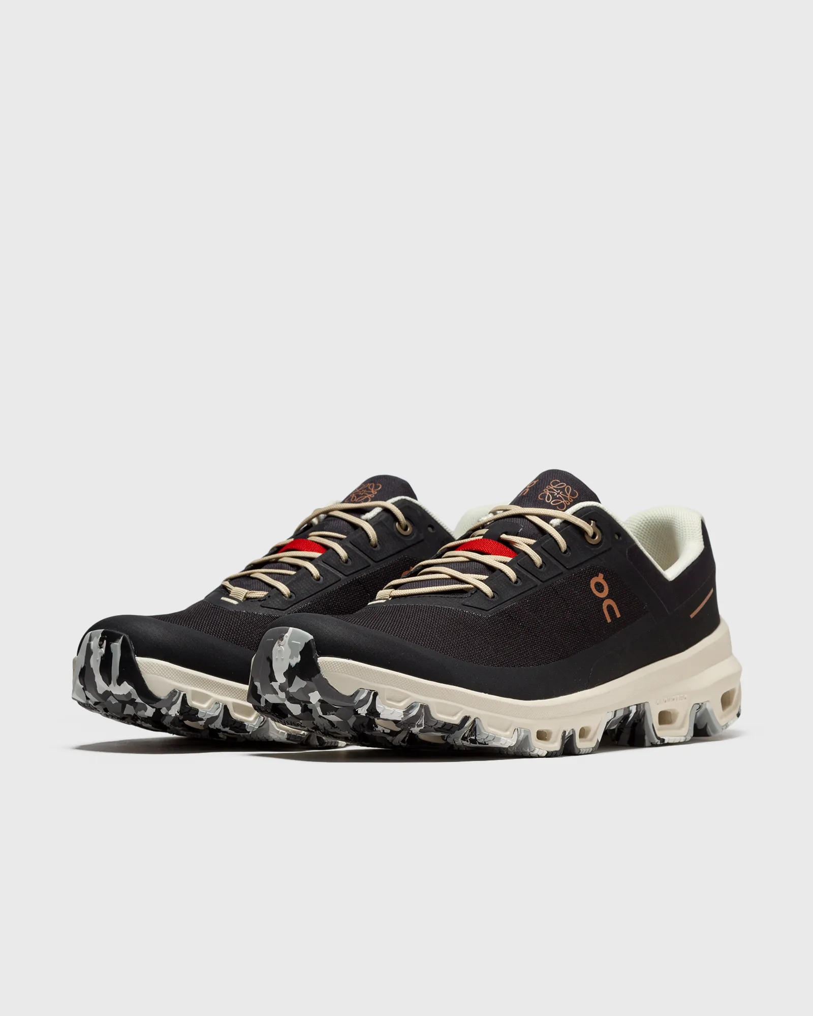 x LOEWE CLOUDVENTURE