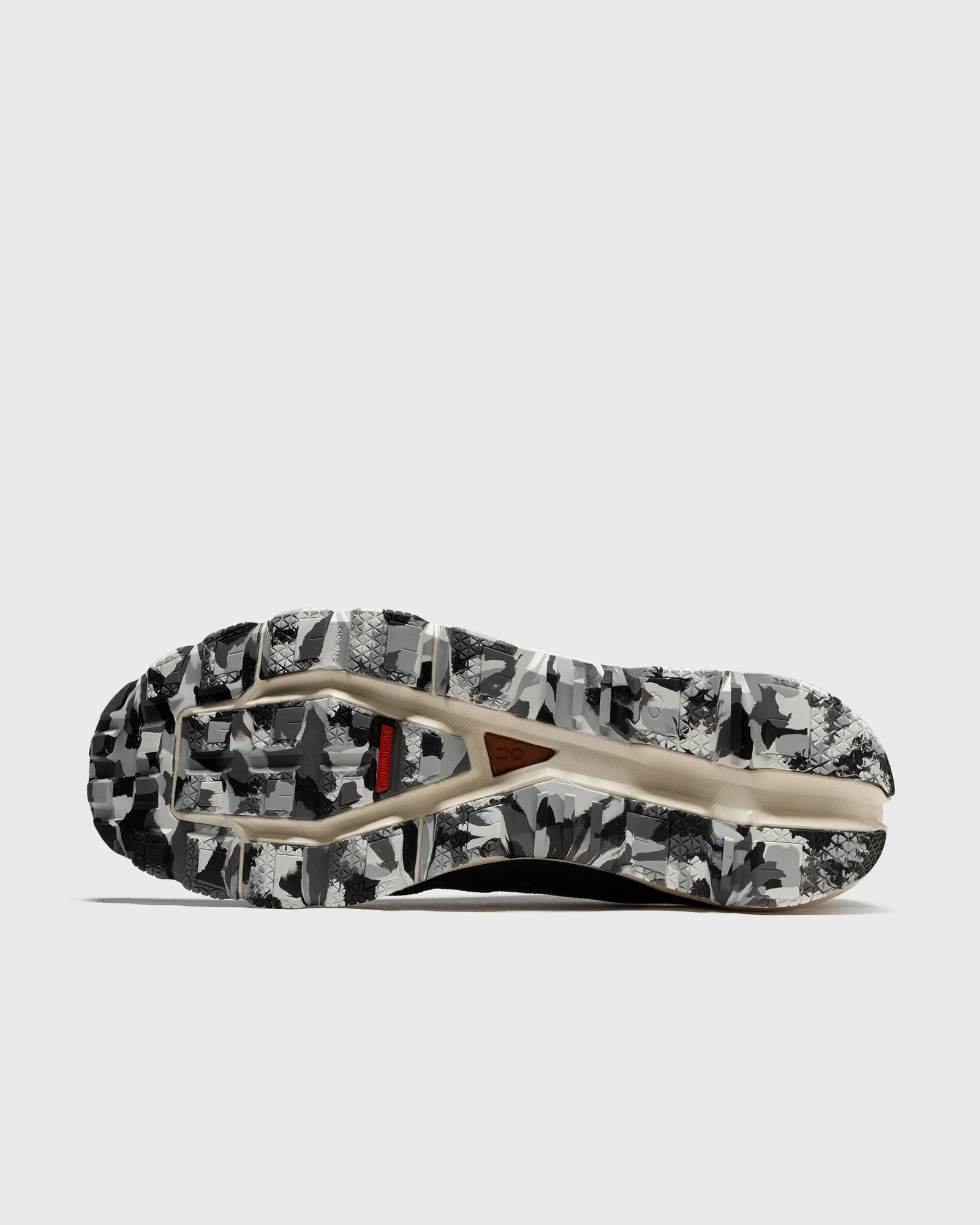 x LOEWE CLOUDVENTURE