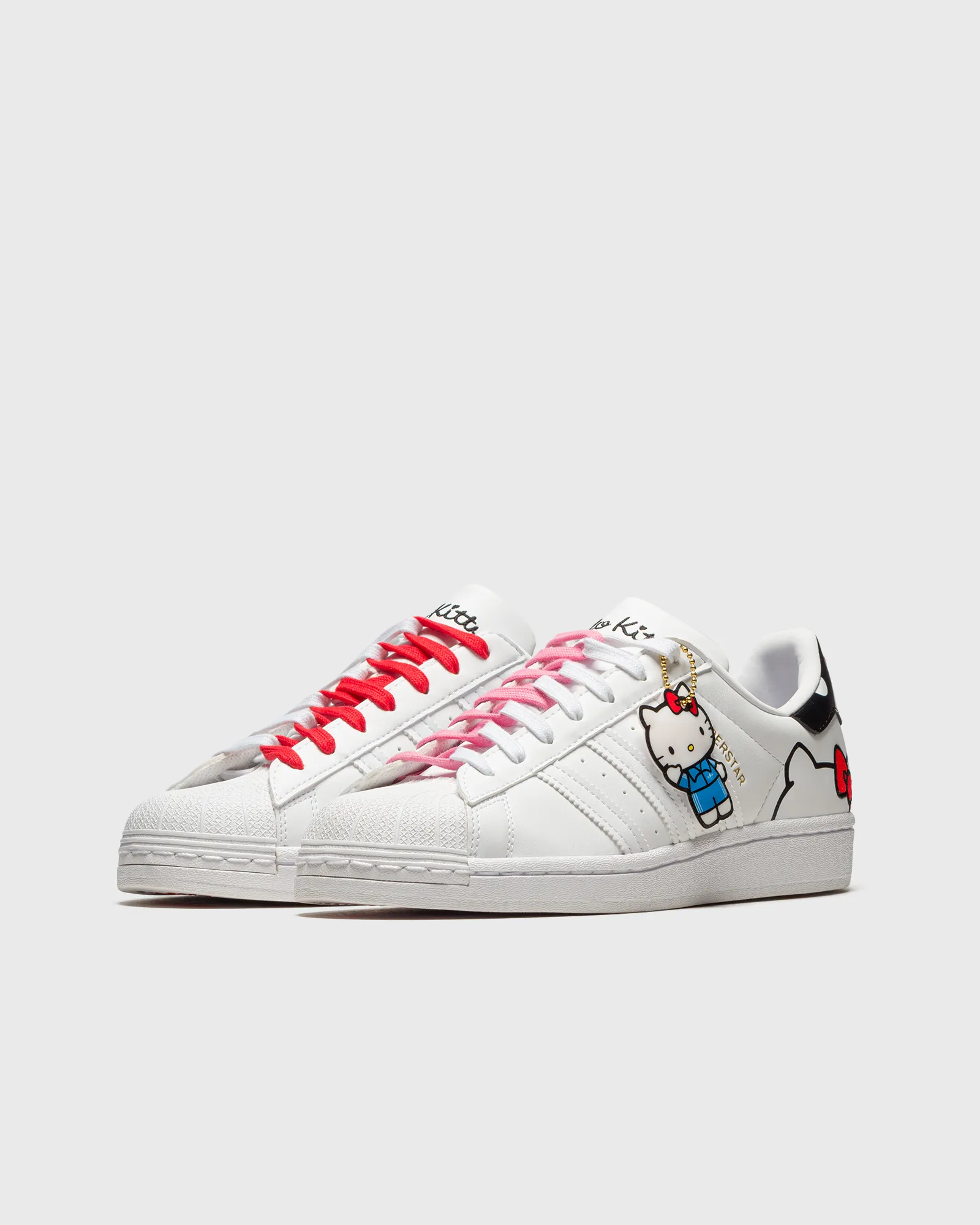 SUPERSTAR W